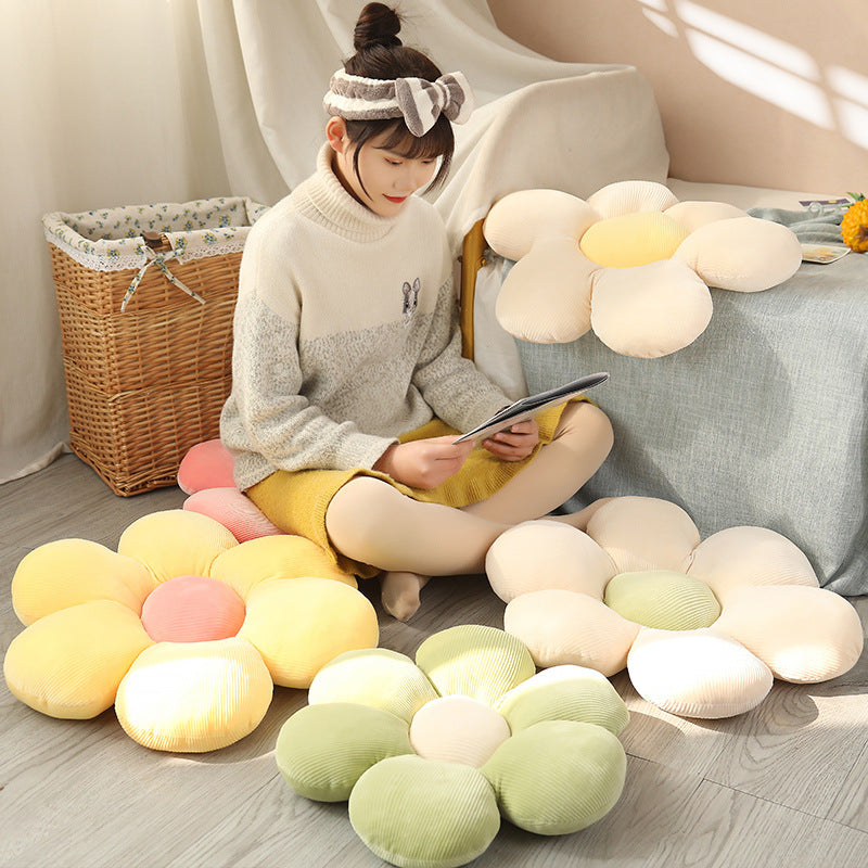 Sofa Pillows - Small Daisy Flower Cushion