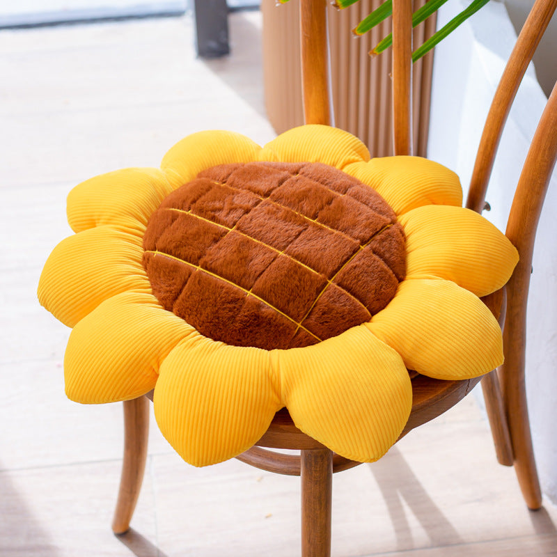 Sofa Pillows - Small Daisy Flower Cushion